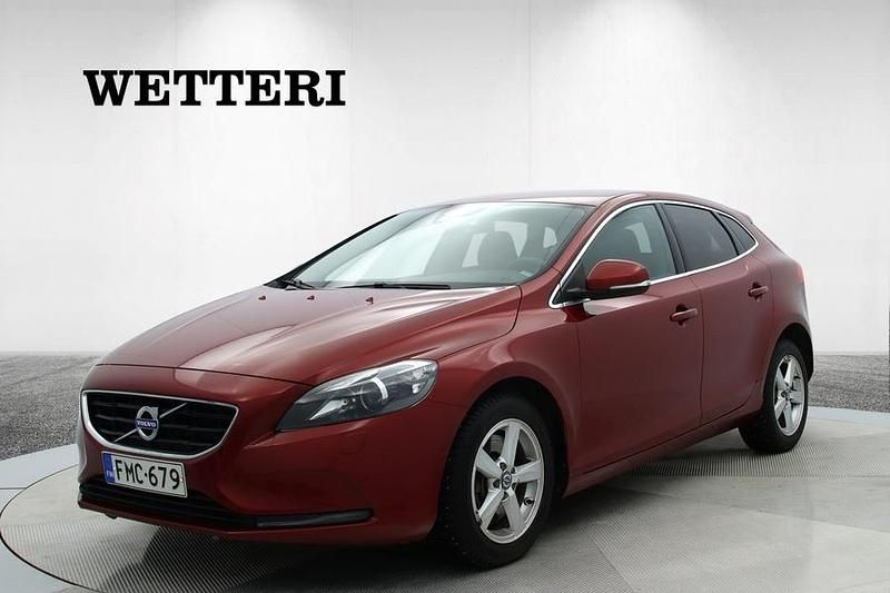 Käytetty Volvo V40 Business Edition 120 HP (88 kW) 2016 Viistoperä