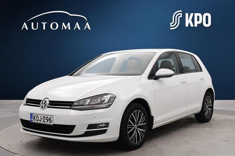 Käytetty VW Golf VII Allstar 110 HP (80 kW) 2017 Valkoinen Viistoperä