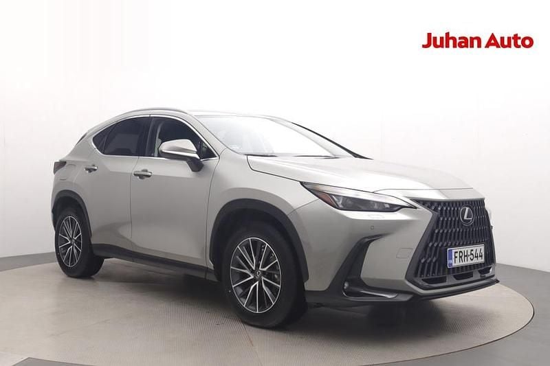 Käytetty Lexus NX450h+ Business Edition 306 HP (225 kW) 2023 Hopea Katumaasturi