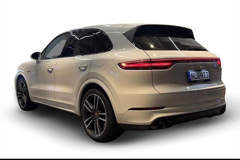 Käytetty Porsche Cayenne 340 HP (250 kW) 2020 Valkoinen Katumaasturi