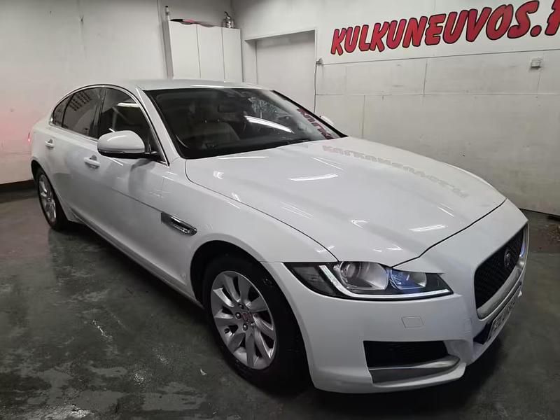 Käytetty 2018 Jaguar XF Business Edition | 11 450 € - Kuva 1/4