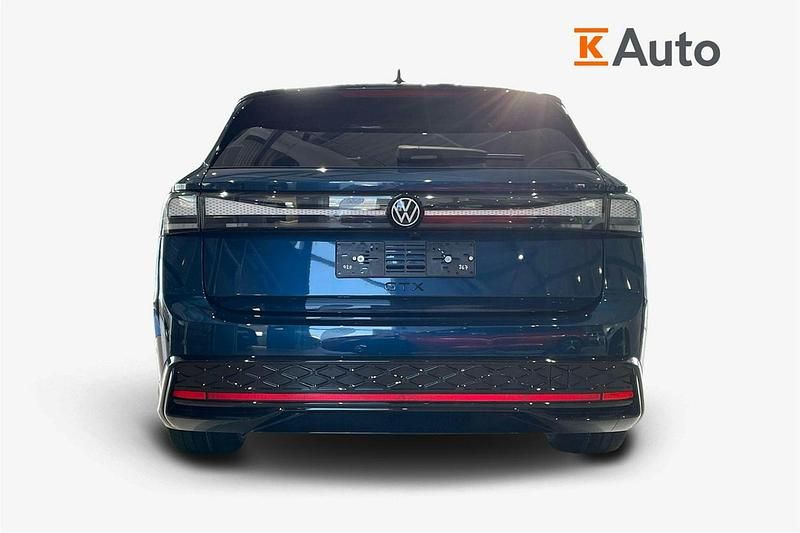 Uusi VW ID.7 GTX 246 kW (335 HP) 2026 Met. sininen Farmari