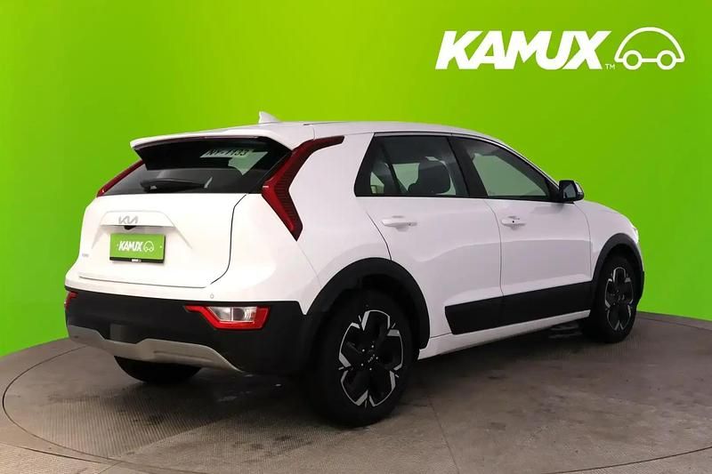 Käytetty Kia e-Niro LX 150 kW (204 HP) 2024 Valkoinen Katumaasturi