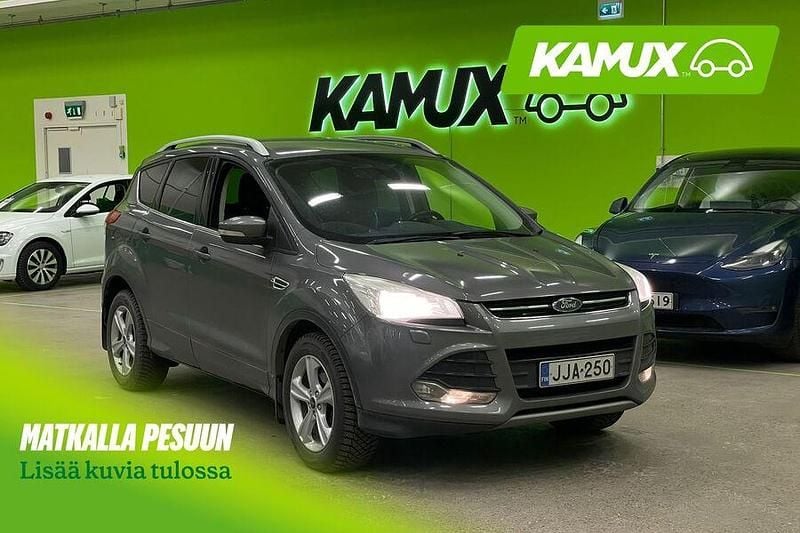 Sterling gray (foe) Käytetty 2014 Ford Kuga Titanium Katumaasturi | 9 900 € (Hyvä tarjous) - Kuva 1/3