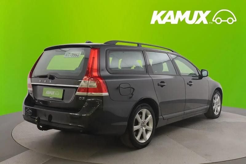 Käytetty Volvo V70 Kinetic 150 HP (110 kW) 2016 Musta Farmari