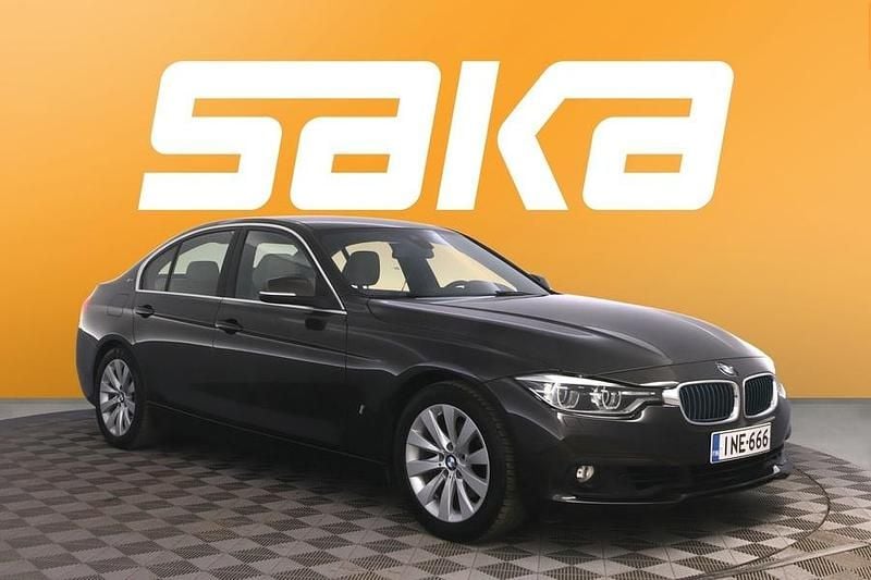 Käytetty BMW 330e Exclusive 252 HP (185 kW) 2017 Sedan