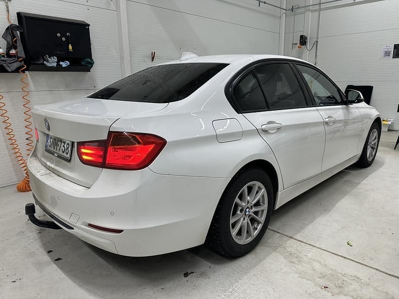 Käytetty BMW 320 184 HP (135 kW) 2015 Sedan