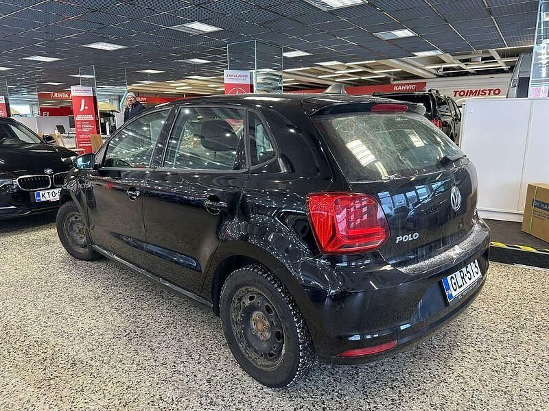 Käytetty VW Polo Trendline 75 HP (55 kW) 2015 Viistoperä