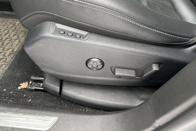 Käytetty Opel Grandland X Executive 301 HP (221 kW) 2020 Katumaasturi