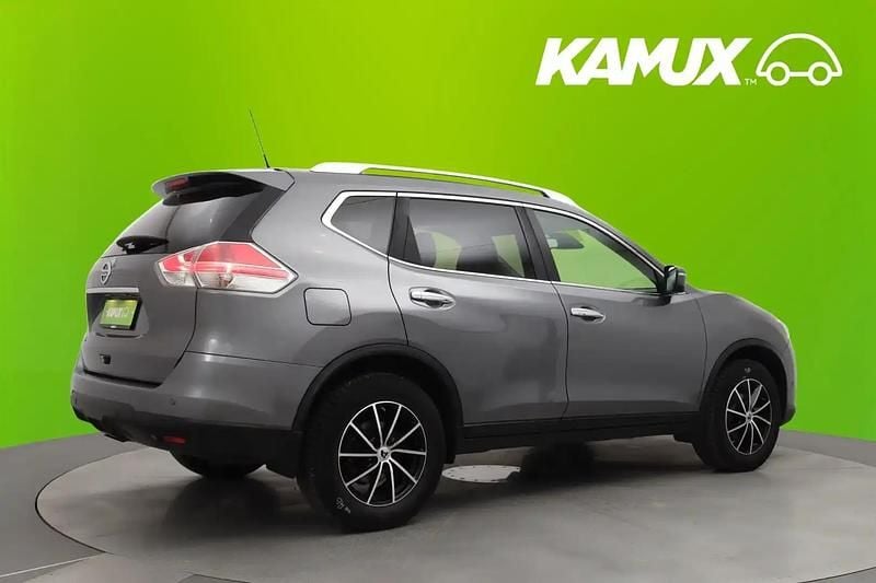 Käytetty Nissan X-Trail Tekna 163 HP (119 kW) 2017 Harmaa Katumaasturi