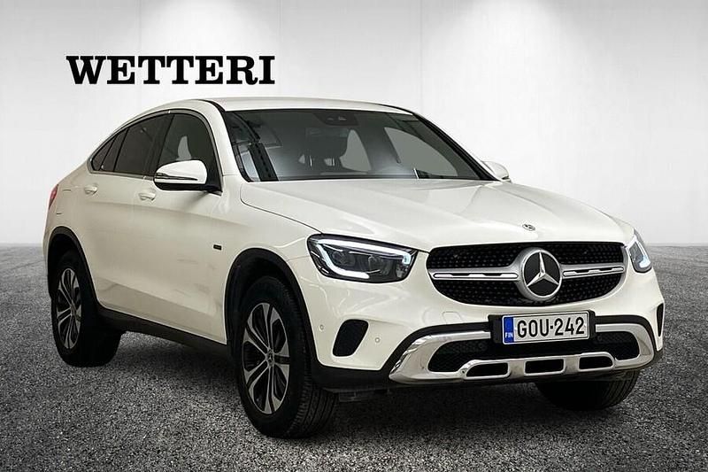Valkoinen Käytetty 2021 Mercedes GLC300e Business Coupe - kaksiovinen | 39 900 € (Hyvä tarjous) - Kuva 1/4