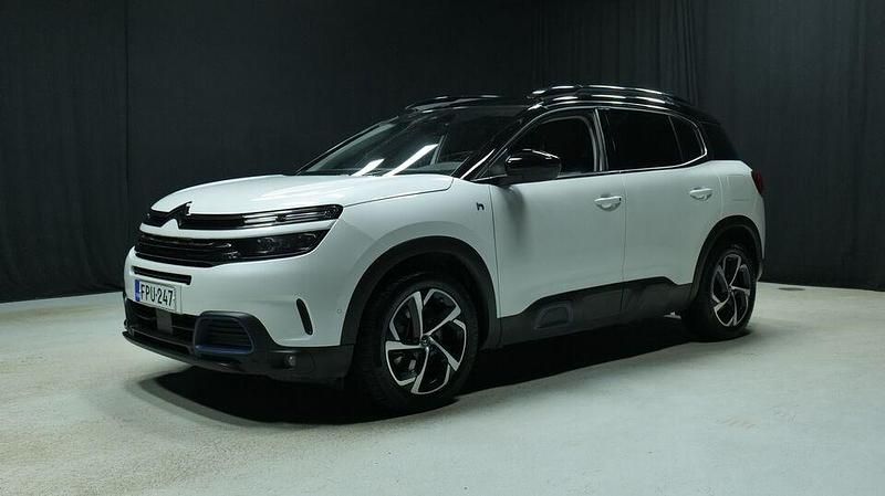 Käytetty Citroën C5 Aircross Shine 224 HP (164 kW) 2020 Valkoinen Katumaasturi