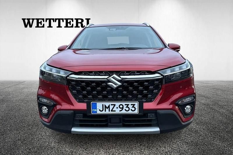 Käytetty Suzuki SX4 S-Cross GL 102 HP (75 kW) 2023 Punainen Katumaasturi