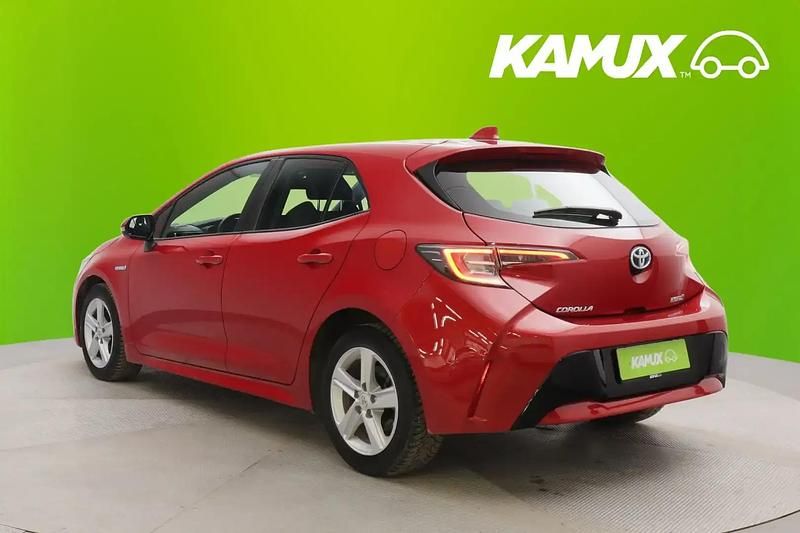 Käytetty Toyota Corolla Active 122 HP (89 kW) 2020 Punainen Viistoperä