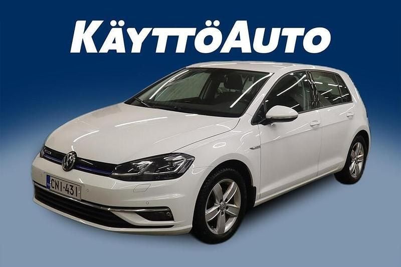 Käytetty VW Golf VIII Highline 131 HP (96 kW) 2020 Valkoinen Viistoperä