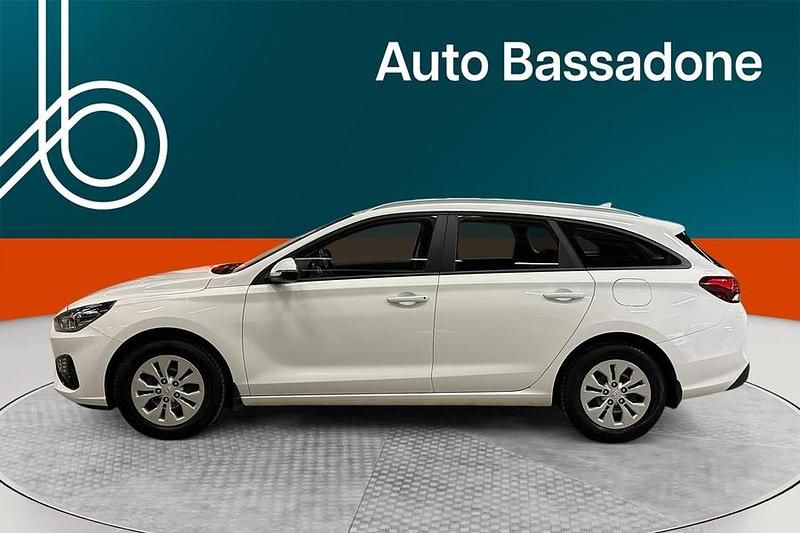 Käytetty Hyundai i30 Classic 109 HP (80 kW) 2024 Farmari