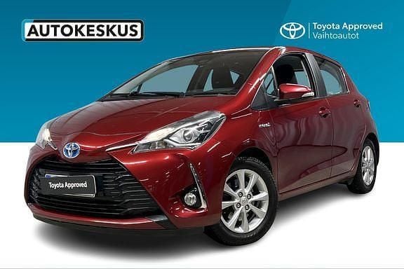 Käytetty Toyota Yaris Active 72 HP (52 kW) 2018 Punainen Viistoperä