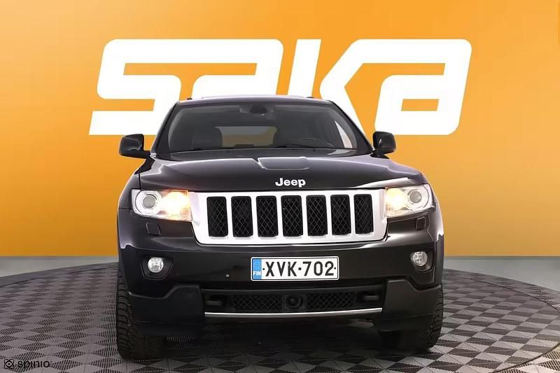 Käytetty Jeep Grand Cherokee Limited 241 HP (177 kW) 2011 Katumaasturi