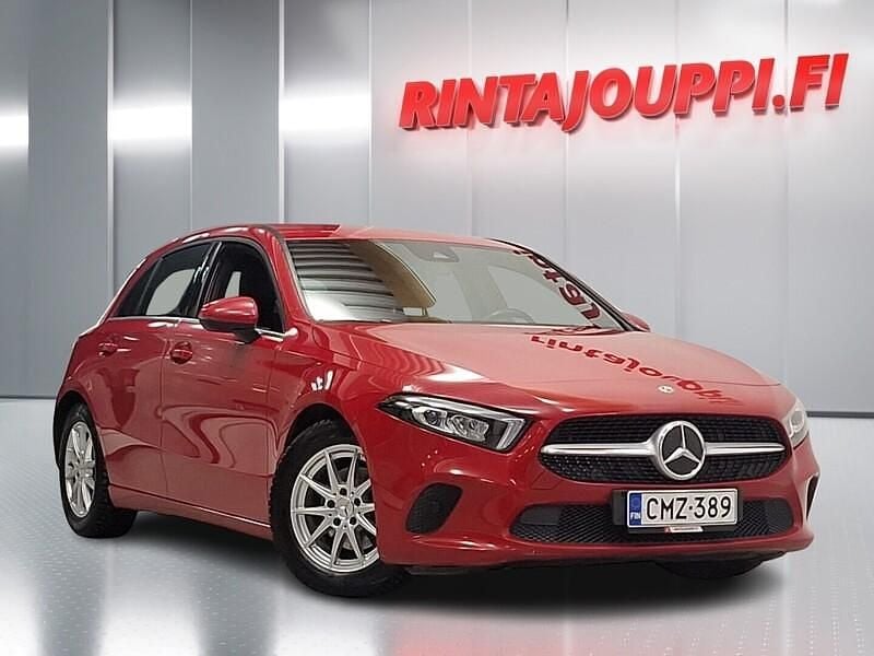 Punainen Käytetty 2019 Mercedes A180 Business Viistoperä | 19 490 € (Hyvä tarjous) - Kuva 1/4