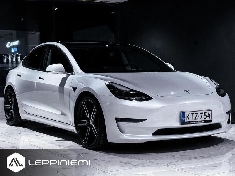 Käytetty 2020 Tesla Model 3 Long Range AWD Sedan | 24 880 € (Hieman kallis) - Kuva 1/4