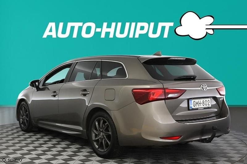 Käytetty Toyota Avensis Active 143 HP (105 kW) 2017 Farmari