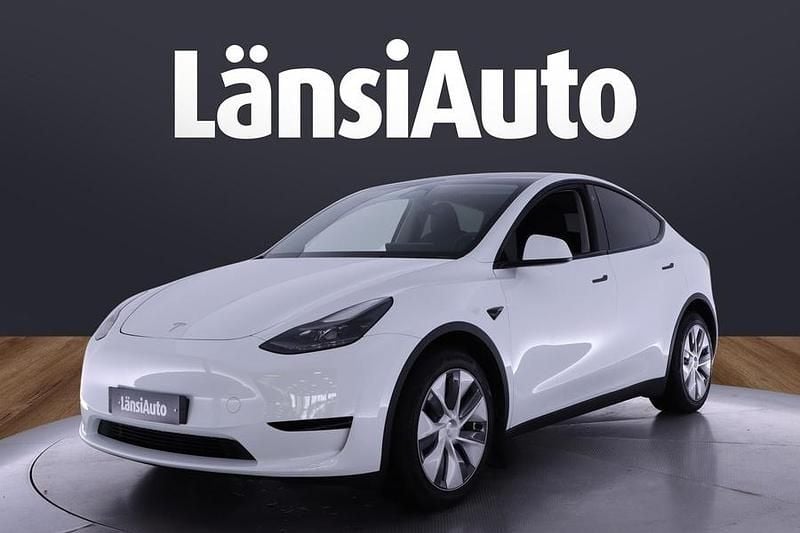 Käytetty 2023 Tesla Model Y Katumaasturi | 37 880 € (Perustarjous) - Kuva 1/2