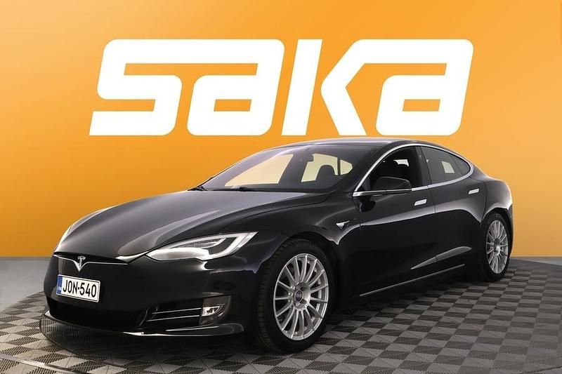 Käytetty Tesla Model S 244 kW (332 HP) 2018 Viistoperä