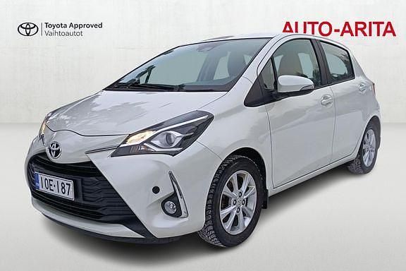 Käytetty Toyota Yaris Active 110 HP (80 kW) 2018 Valkoinen Viistoperä