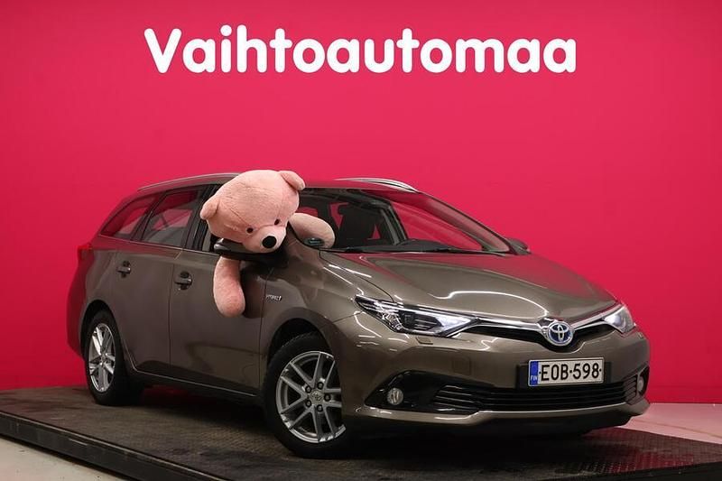 Käytetty Toyota Auris Touring Sports Active 99 HP (72 kW) 2017 Farmari