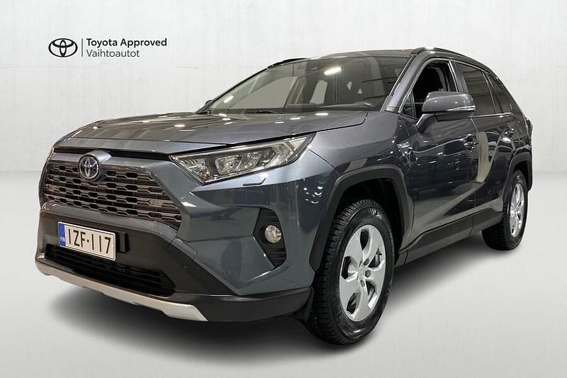 Harmaa Käytetty 2020 Toyota RAV4 Hybrid Active Katumaasturi | 32 890 € (Perustarjous) - Kuva 1/4