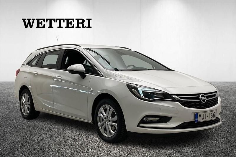 Valkoinen Käytetty 2016 Opel Astra Enjoy Farmari | 9 200 € (Perustarjous) - Kuva 1/4