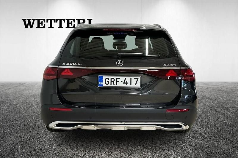 Käytetty Mercedes E300 Business 197 HP (144 kW) 2025 Farmari