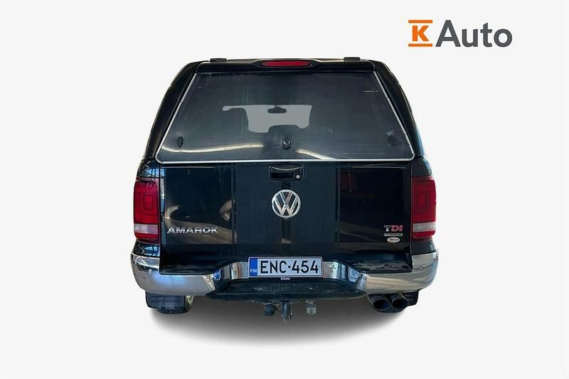 Käytetty VW Amarok Highline 180 HP (132 kW) 2015 Musta Nouto