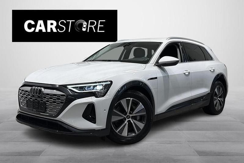 Käytetty 2024 Audi Q8 e-tron Katumaasturi | 48 490 € (Supertarjous) - Kuva 1/4
