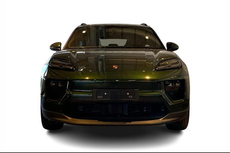 Käytetty Porsche Macan Sport 300 kW (408 HP) 2024 Vihreä Katumaasturi