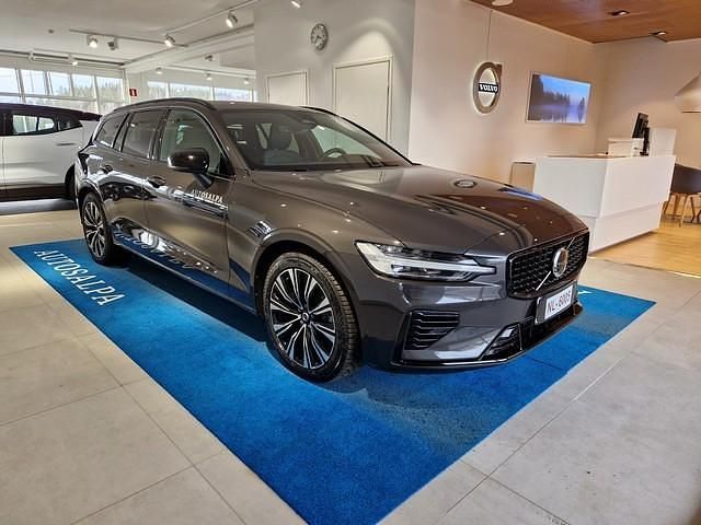 Käytetty Volvo V60 Ultra 253 HP (186 kW) 2025 731 Farmari
