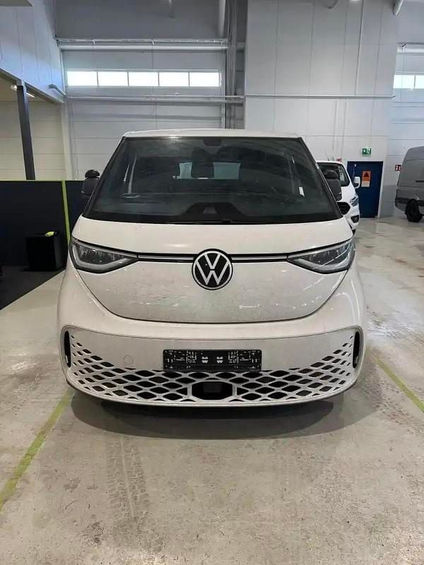 Käytetty VW ID. Buzz 150 kW (204 HP) 2023 Valkoinen Tila-auto