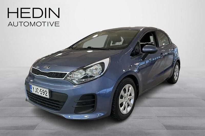 Käytetty Kia Rio LX 83 HP (61 kW) 2016 Sininen Viistoperä
