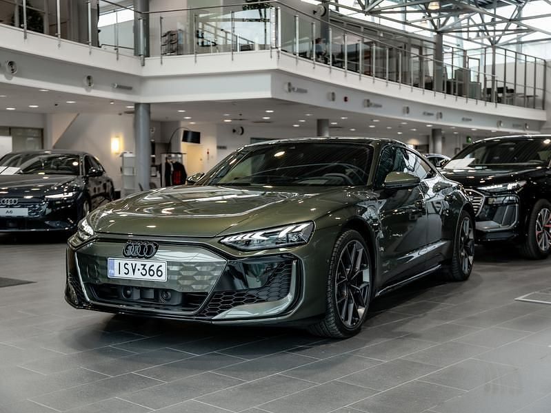 Vihreä Uusi 2025 Audi e-tron GT quattro Design Sedan | 169 900 € - Kuva 1/4