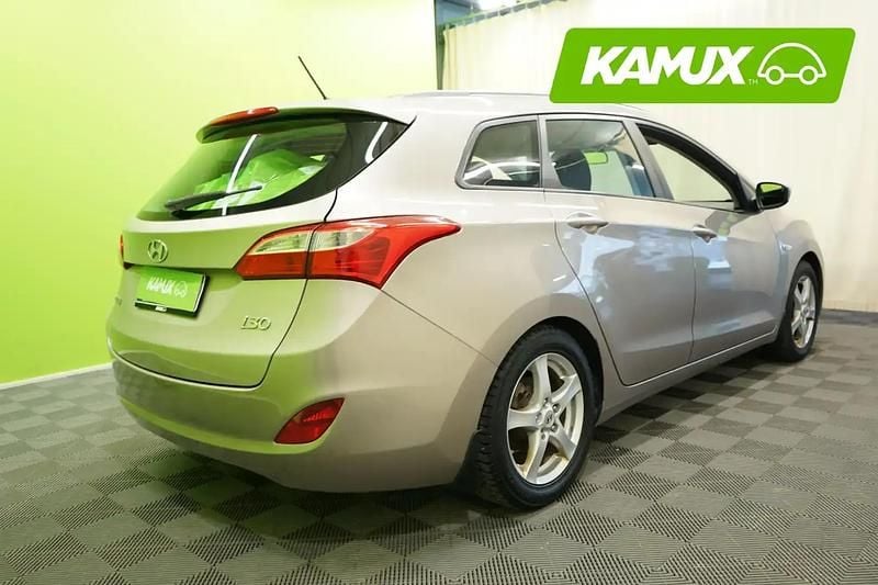 Käytetty Hyundai i30 Classic 101 HP (74 kW) 2017 Farmari