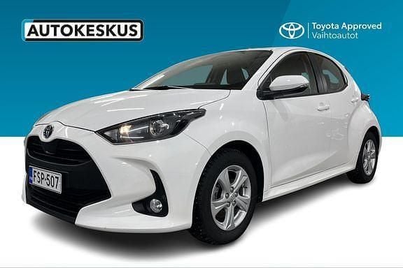 Käytetty Toyota Yaris Active 114 HP (83 kW) 2022 Valkoinen 040 Viistoperä
