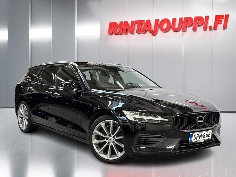 Musta Käytetty 2020 Volvo V60 Momentum Farmari | 24 270 € (Supertarjous) - Kuva 1/4
