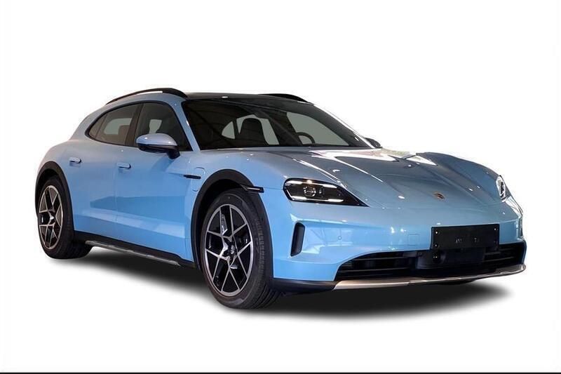 Sininen Uusi 2024 Porsche Taycan Cross Turismo Sedan | 130 422 € (Hyvä tarjous) - Kuva 1/4