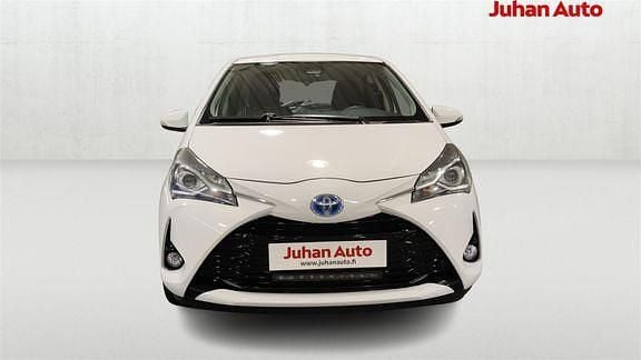 Käytetty Toyota Yaris Edition 72 HP (52 kW) 2017 Valkoinen Viistoperä