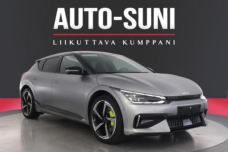 Harmaa Käytetty 2023 Kia EV6 Katumaasturi | 43 680 € (Perustarjous) - Kuva 1/3