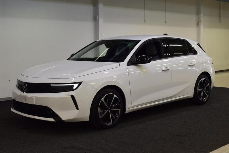 Käytetty 2023 Opel Astra Innovation Viistoperä | 37 500 € - Kuva 1/4