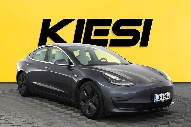 Käytetty 2019 Tesla Model 3 Sedan | 19 690 € (Perustarjous) - Kuva 1/3