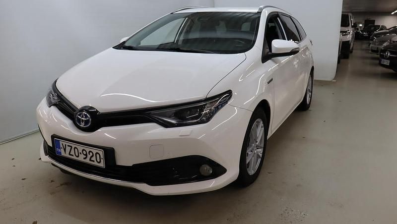 Käytetty 2017 Toyota Auris Touring Sports Business Edition Farmari | 12 900 € (Perustarjous) - Kuva 1/4