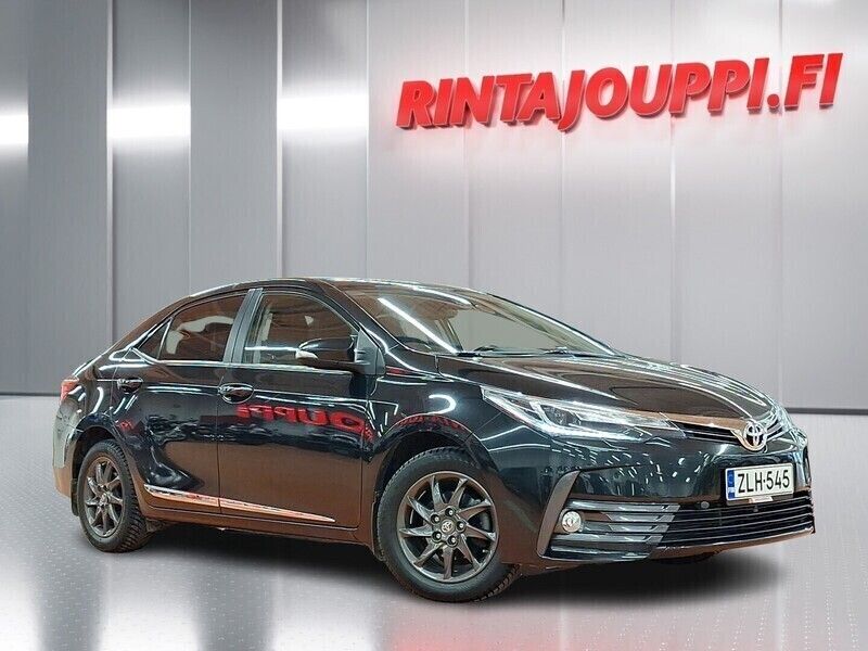 Musta Käytetty 2016 Toyota Corolla Anniversary Sedan | 17 800 € (Hyvä tarjous) - Kuva 1/3