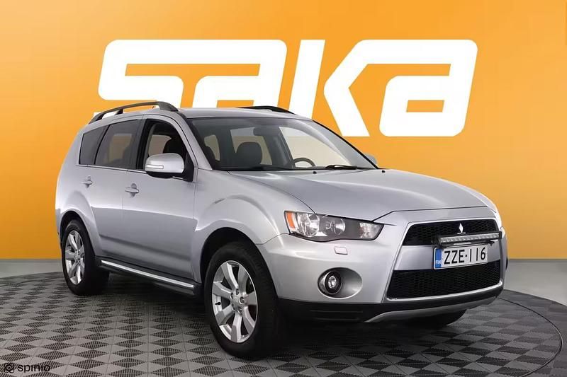 Käytetty 2012 Mitsubishi Outlander Intense Katumaasturi | 6 800 € (Hieman kallis) - Kuva 1/4